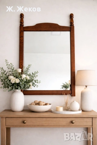 Красиво дървено огледало