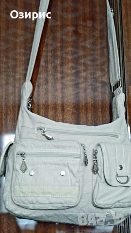 Дамска чанта с дълга широка дръжка и много джобове., снимка 2 - Чанти - 52592605