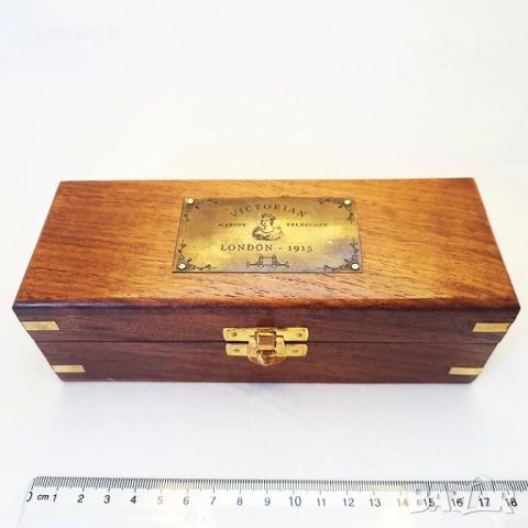 Далекоглед бронзов с античен дизайн в дървена кутия, снимка 2 - Подаръци за мъже - 43052007