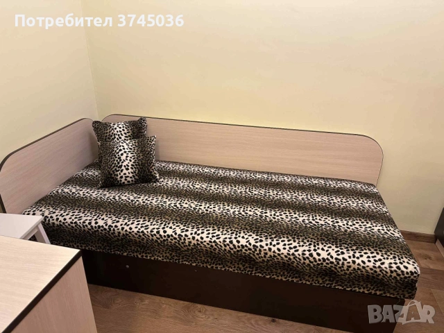 Продавам обзавеждане за единична стая легло, гардероб и ракла , снимка 2 - Спални и легла - 53223852