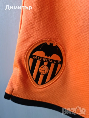 Оригинални шорти Puma на Valencia CF Валенсия, снимка 3 - Спортни дрехи, екипи - 53727026