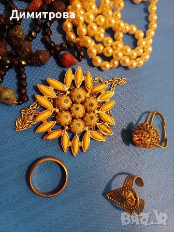 Лот от стари бижута, снимка 6 - Антикварни и старинни предмети - 53908519