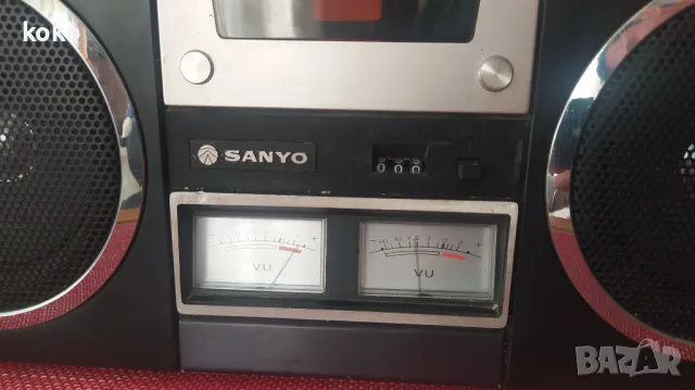 Ретро касетофон Sanyo M4500LU, снимка 3 - Радиокасетофони, транзистори - 47043467