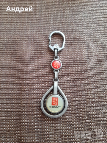 Стар ключодържател Peugeot, снимка 2 - Други ценни предмети - 52653918