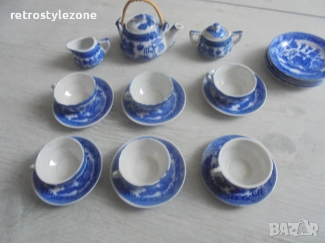 № 8299 Стар малък порцеланов сервиз – миниатюрен синьо-бял комплект 
