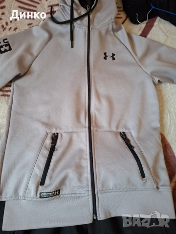 Анцуг UNDER ARMOUR!Размер М, снимка 2 - Спортни дрехи, екипи - 53706308