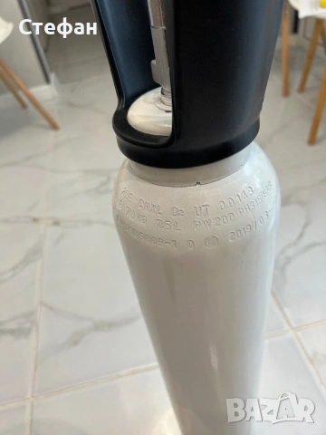 Кислородна бутилка 7,5л. с редуцир вентил и овлажнител (нова и пълна), снимка 2 - Други - 53257863