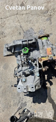 скорости за Golf 4 1.6, снимка 3 - Части - 50670613