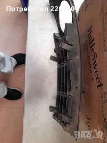 Ауди а4 б6 Решетки за халогени, снимка 5 - Части - 52010816