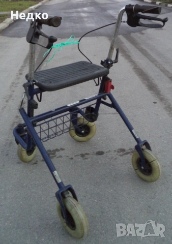 ПРОХОДИЛКА сгъваема с две спирачки, снимка 4 - Ролатори - 53671434