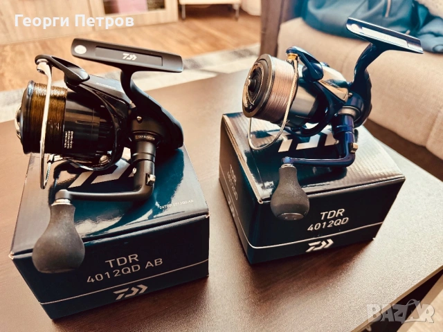 Продавам 2 бр. чисто нови макари Daiwa 24 TDR 4012 QD, снимка 3 - Макари - 53834086