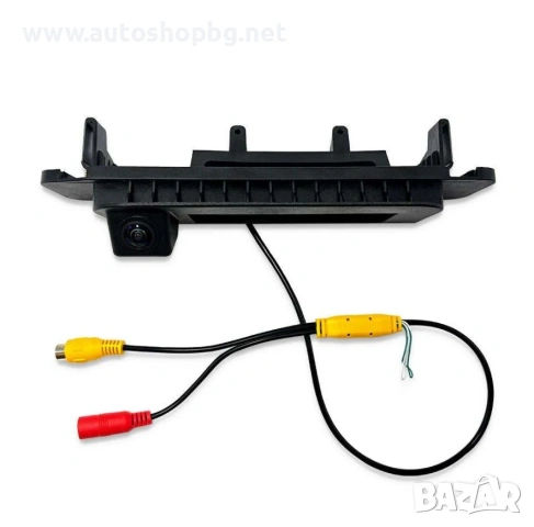 Камера за заден ход за Mercedes-Benz C-Class и CLA-Class 2015/2016, снимка 2 - Аксесоари и консумативи - 53629823