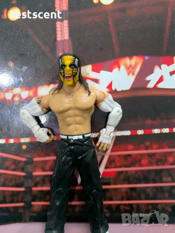 Екшън фигура WWE Jeff Hardy Ruthless Aggression Джеф Харди  играчка Jakks Pacific yellow face paint, снимка 4 - Фигурки - 48830167