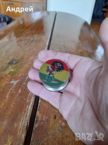 Гриндер за билки и тютюн, снимка 2 - Други ценни предмети - 53573774