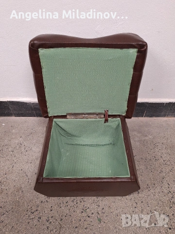 Кожена табуретка, сандъче, снимка 3 - Дивани и мека мебел - 53686431