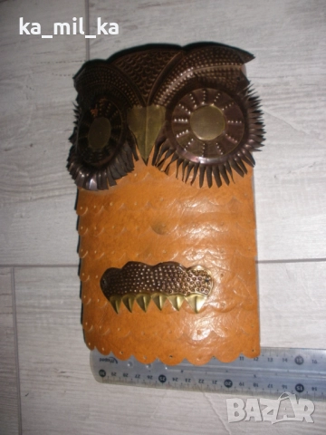 Касичка-Бухал-дърво и кожа