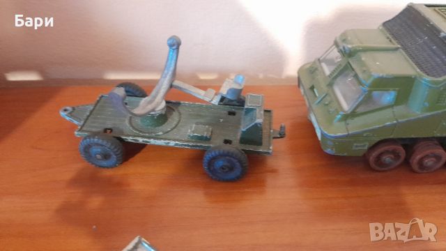 Оригинални военни модели играчки на Dinky , снимка 12 - Колекции - 45997640