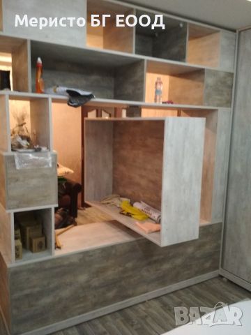 Изработка на мебели за хол и спалня в една стая 01 - Меристо БГ ЕООД, снимка 3 - Дърводелски услуги - 46228871