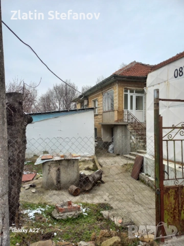 Продавам двуетажна къща , снимка 2 - Къщи - 53184587