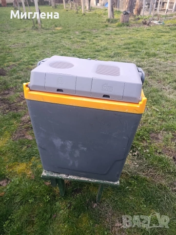 Хладилна чанта Crivit на 12 и 220 волта., снимка 5 - Хладилни чанти - 53756446