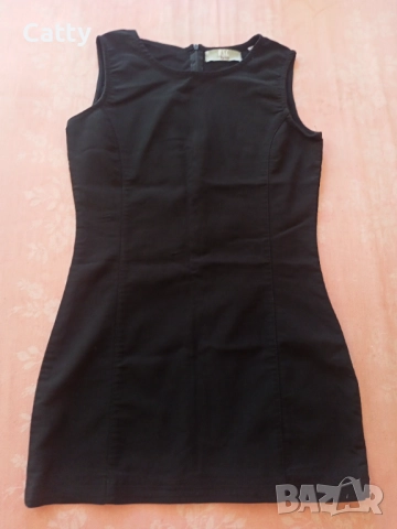 Черна рокля , снимка 5 - Рокли - 48540270