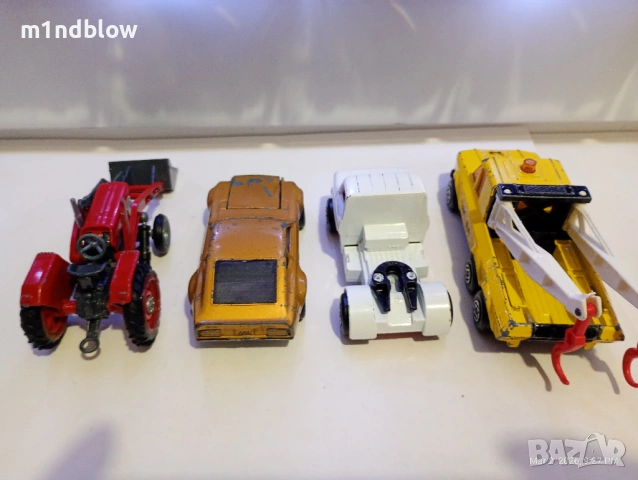 Метални колички Welly Kinsmart Matchbox Bburago 1:43 1:32, снимка 12 - Колекции - 54007853