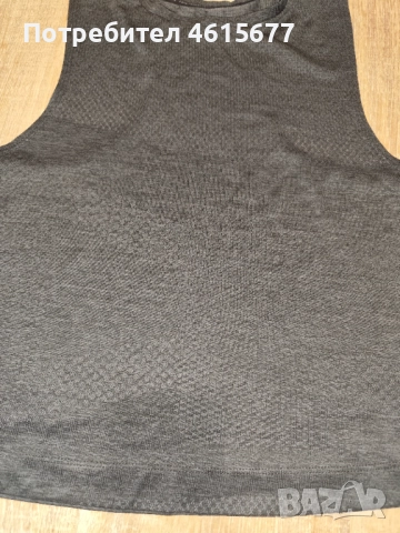 топ на H&M, снимка 2 - Потници - 52336628