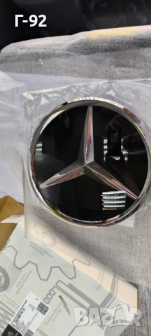 A1648880411**NEU**Mercedes Benz**КАПАЧКА ЗА ДИСТРОНИК**ЕМБЛЕМА ПРЕДНА**, снимка 3 - Части - 51823277