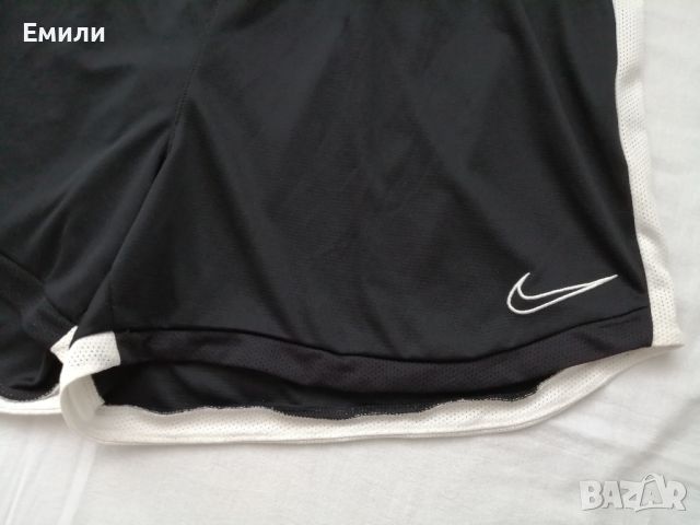  Nike оригинални дамски къси спортни панталони - шорти в черен цвят р-р XL, снимка 4 - Къси панталони и бермуди - 46656771