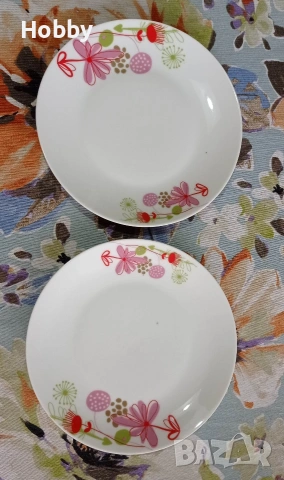Порцеланови чинии, снимка 2 - Чинии - 54018170