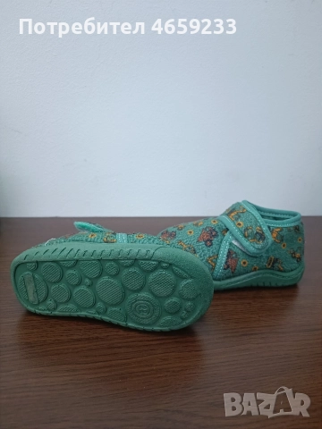 Детски вътрешни обувки , снимка 2 - Детски обувки - 52652684