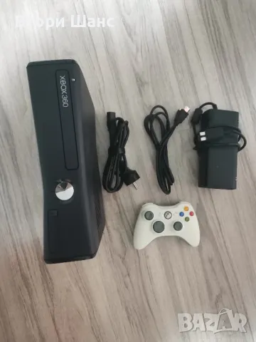 Xbox 360 slim пълен комплект , снимка 1 - Xbox конзоли - 49550951