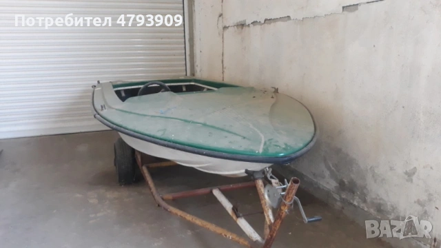 Продавам лодка