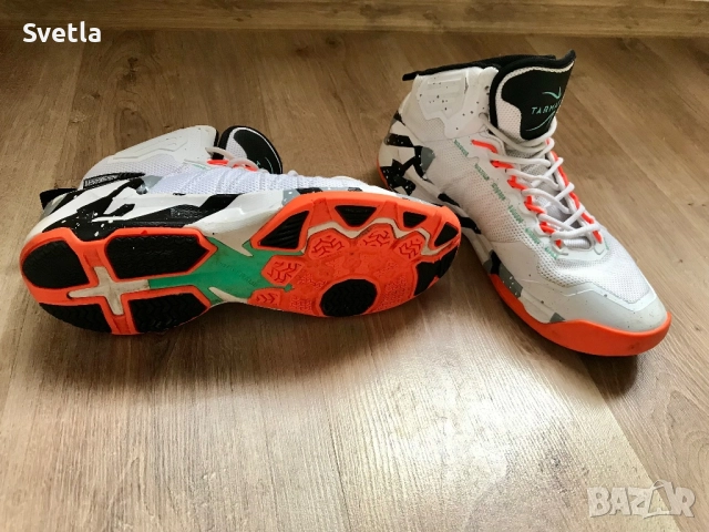 високи кецове / баскетболни обувки МНОГО ЗАПАЗЕНИ, БЕЗ ПЕТНА !, снимка 2 - Спортни обувки - 52996539