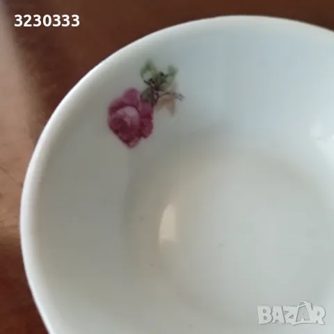 Порцеланова солница, снимка 12 - Аксесоари за кухня - 49657360