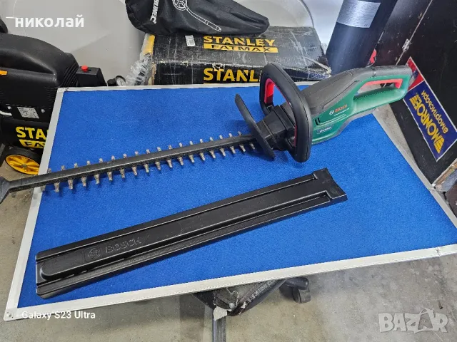 Акумулаторна ножица за жив плет Bosch UniversalHedgeCut 18V, снимка 2 - Градинска техника - 46849522