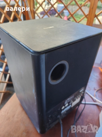 Голяма аудио система Philips със 2 колонки внос от чужбина, снимка 10 - Аудиосистеми - 52893661