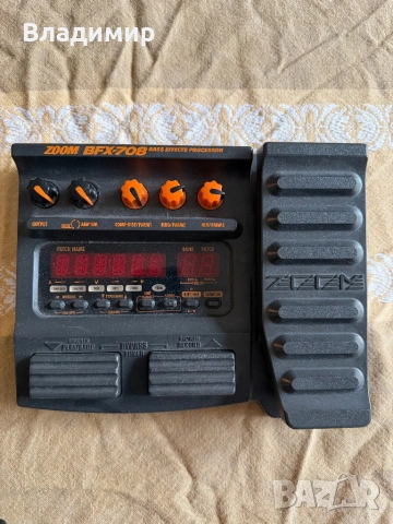 Процесор за бас китара Zoom