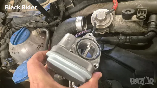 Дросел клапа за Голф 5/6 1.9/2.0 дизел Pierburg, снимка 5 - Части - 50096339