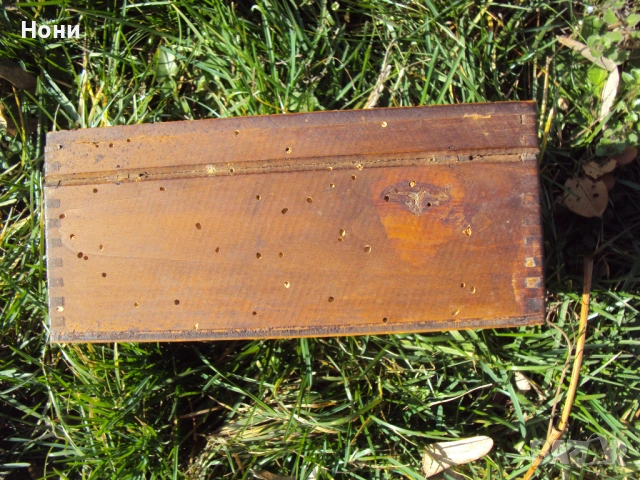 Стара Дървена кутия от времето на Соца със кръгло стъкло, снимка 6 - Антикварни и старинни предмети - 53726160