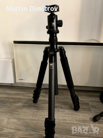Статив Sirui ET-2204, снимка 2 - Чанти, стативи, аксесоари - 53042438