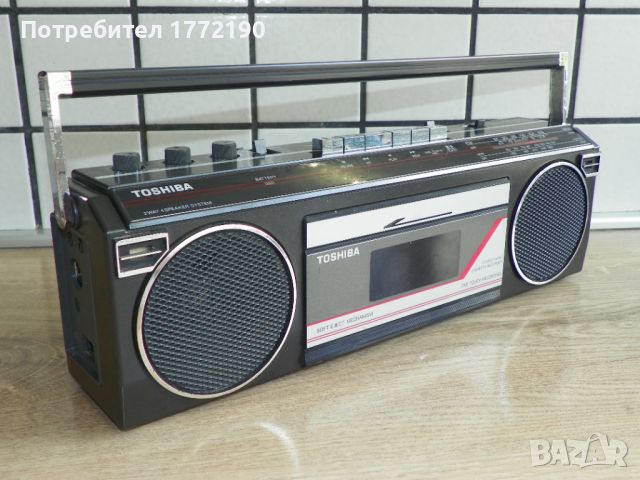 Мини стерео касетофон TOSHIBA RT-8025, снимка 3 - Радиокасетофони, транзистори - 45947198