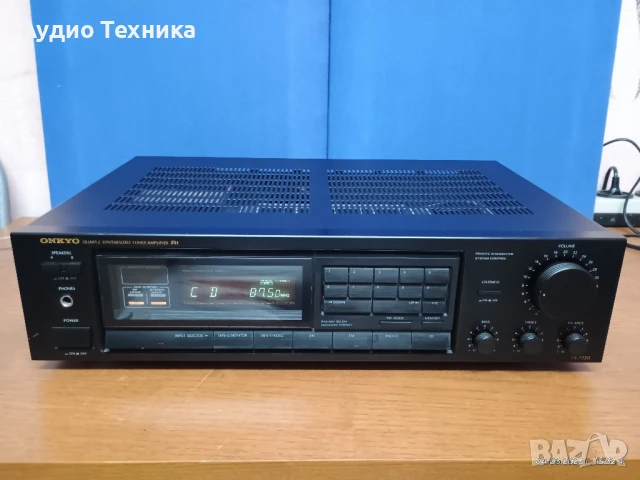 Стерео усилвател Onkyo TX-7720. Перфектен! Предлагам и тонколони.