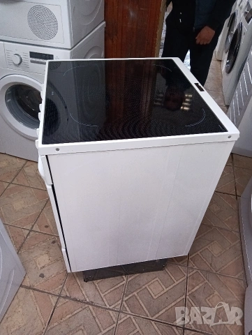 Свободно стояща печка с керамичен плот Voss с две години гаранция!, снимка 5 - Печки, фурни - 53867951