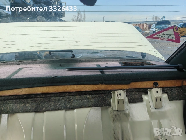 Зелен интериор от Мерцедес 190 , снимка 3 - Автомобили и джипове - 53722124