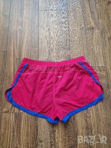 Страхотни дамски къси шорти ADIDAS размер S , снимка 5 - Къси панталони и бермуди - 51145585