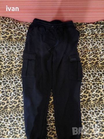 черен спортен карго панталон, снимка 1 - Спортни дрехи, екипи - 46433228
