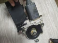 Моторче Стъклоповдигане , преден десен прозорец VW Golf IV.  VW BORA, снимка 4