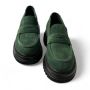 Модерни дамски лоуфъри в тъмно зелен естествен велур с класическа визия , снимка 1 - Дамски ежедневни обувки - 45082733