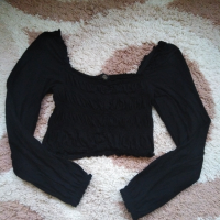 Къса блузка, снимка 1 - Блузи с дълъг ръкав и пуловери - 44975856